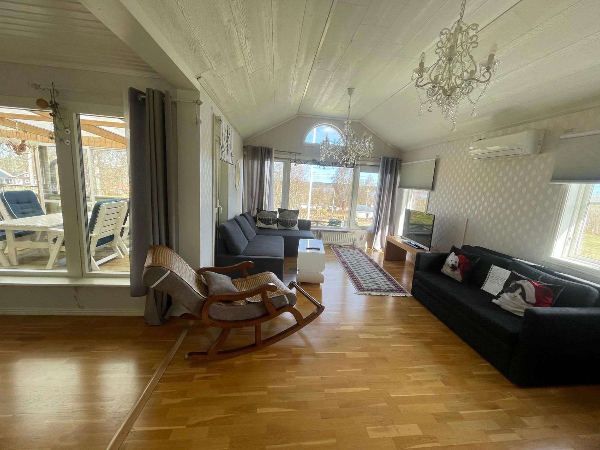 Luxury Villa By Lake Welcome You Ю Экстерьер фото